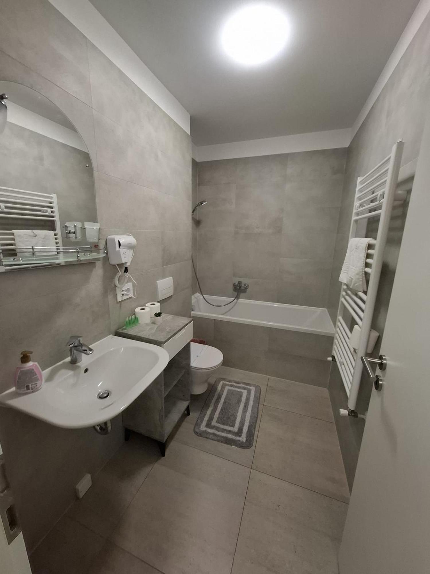 Kasper Cozy Apartments - Coresi Mall #Brasov Bagian luar foto